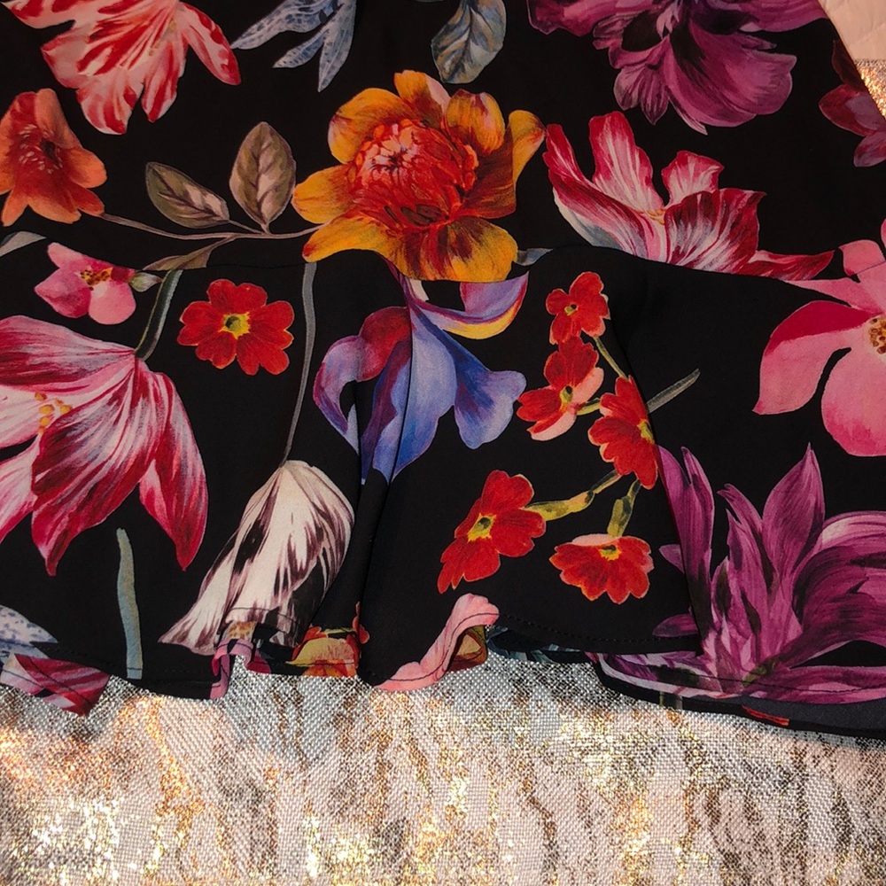 Tie-neck midi dress in midnight Dutch floral - Picture 6 of 8